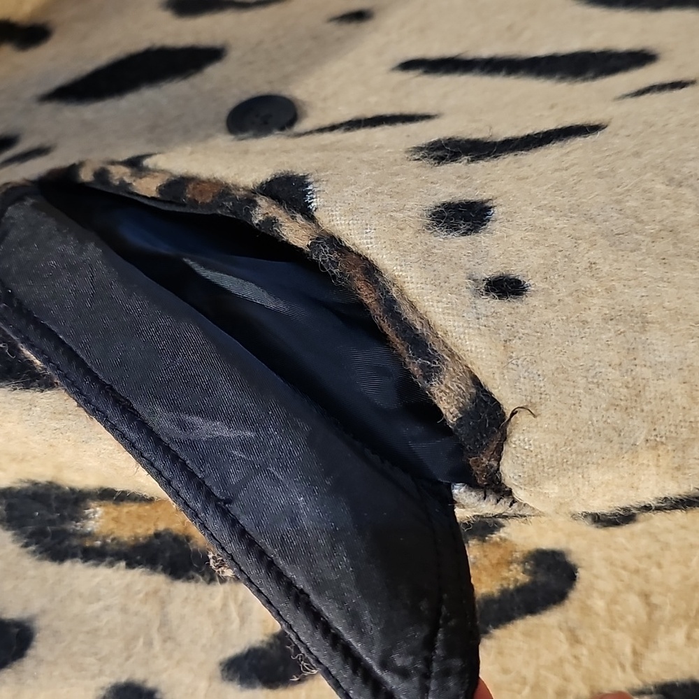 Leopard Print Long Coat - Picture 7 of 9